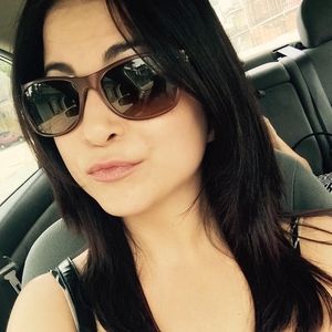 Meet your Posher, Dana